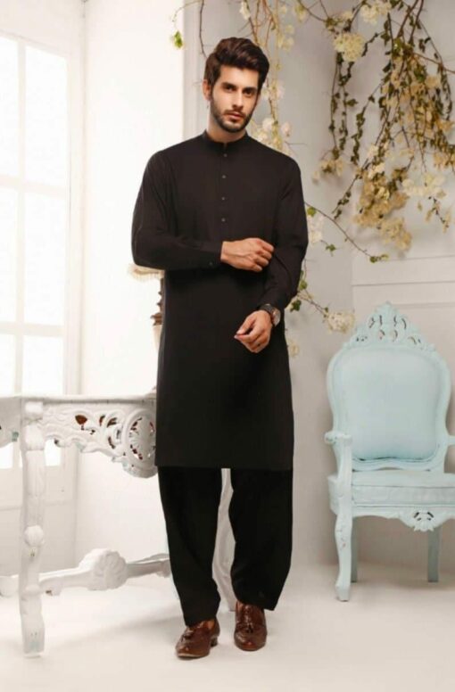 Exquisite Men's Kurta Shalwar Suit Handmade Elegance for Special Occasions