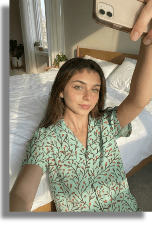 Fox Out Look – Premium Quality